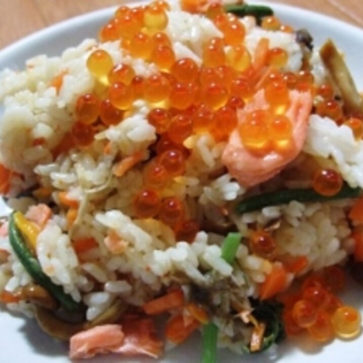 鮭と山菜の炊き込みご飯